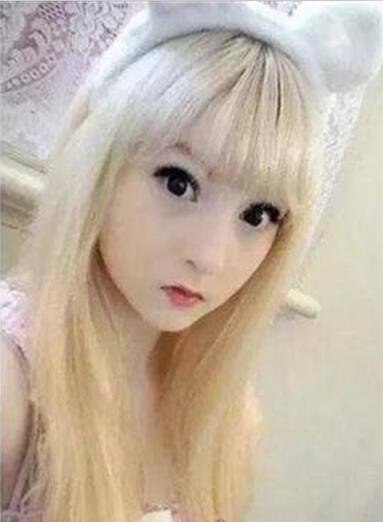 世界上最白的人 萝莉女王维纳斯·巴勒莫(因病化身宅男女神)