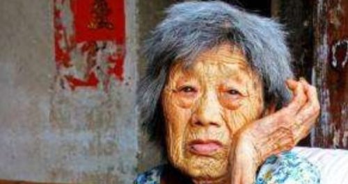 中国最长寿老人排行 一名新疆女子位居第一(1886年出生)