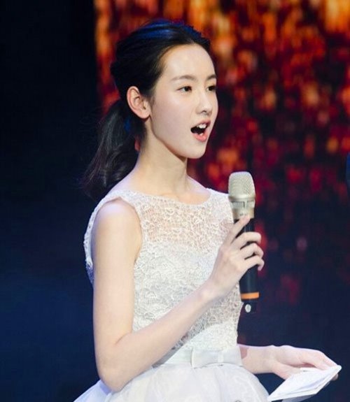 最美校花陈都灵图片欣赏 名副其实的最美校花(高清写真)