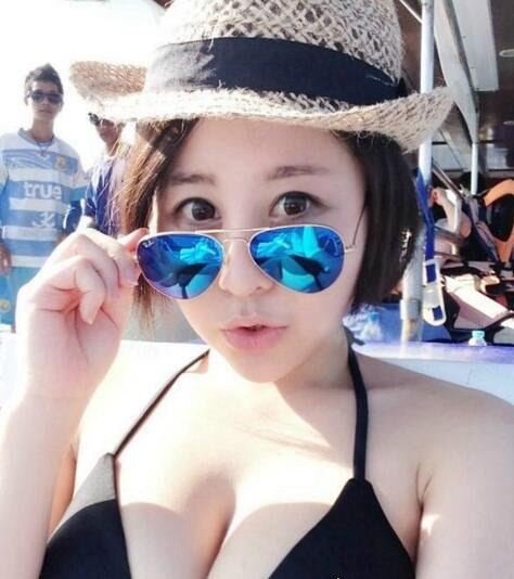 世界最美台球女裁判 吕萌希子性感写真(令人羡慕的人间胸器)
