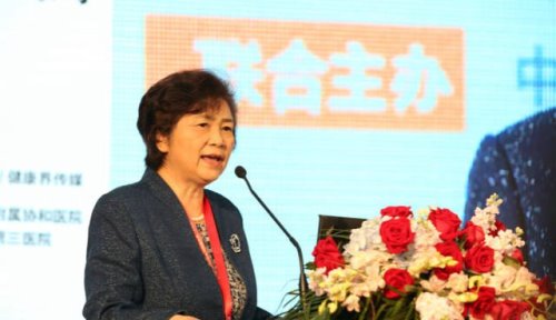 中国长得最美的一个人 不是范冰冰 而是李兰娟