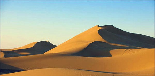 中国最大的沙漠排名 第一为塔克拉玛干沙漠(33.76万平方千米)