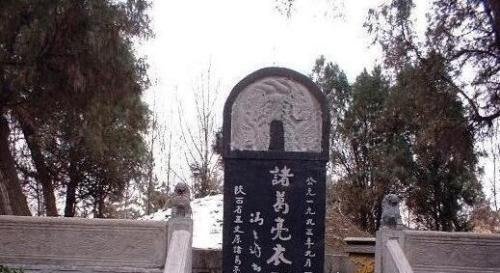 诸葛亮死后的三条锦囊 用木像吓走司马懿最经典(每条都应验)