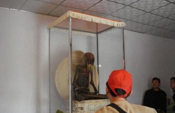 160岁老人吴云青 真实年龄102岁(揭开肉身20年不腐之谜)
