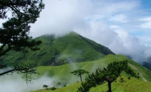武功山在哪里 位于江西省中西部(是罗霄山脉的北支)