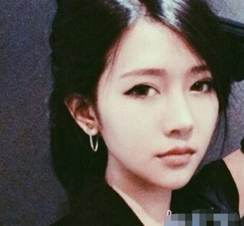 越南最美女大学生中国走红 已俘获一大批宅男(组图)
