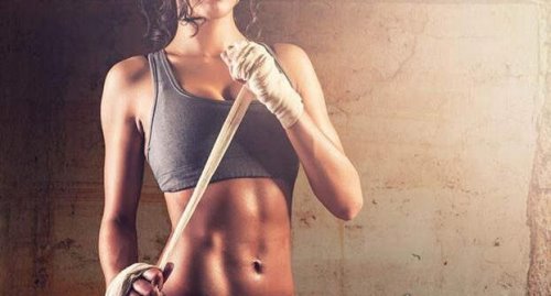 女生马甲线怎么练成的 女生超性感的马甲线图片欣赏