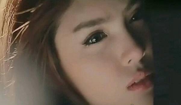人妖的忠诚女主角 Nisamanee Lertworapong(泰国最美人妖冠军)