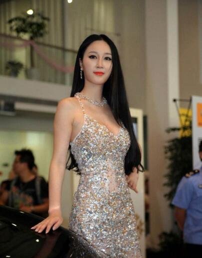 中国最美车模排行榜 车模兽兽翟凌排第二(李颖芝人气最高)