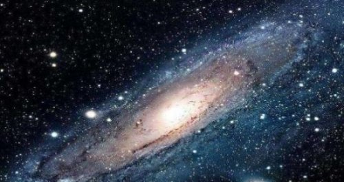 全宇宙最小的东西 普遍认为黑洞的中心奇点（说法不一）
