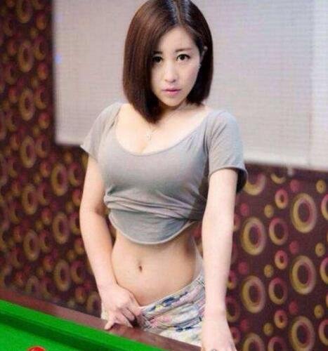 世界最美台球女裁判 吕萌希子性感写真(令人羡慕的人间胸器)