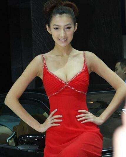中国最美车模排行榜 车模兽兽翟凌排第二(李颖芝人气最高)