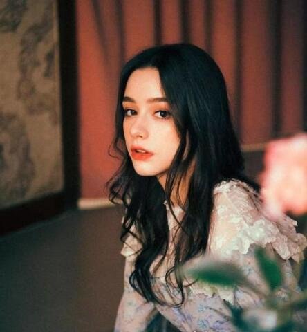 俄罗斯最美女模特，dasha taran年仅20岁(好看到犯规)
