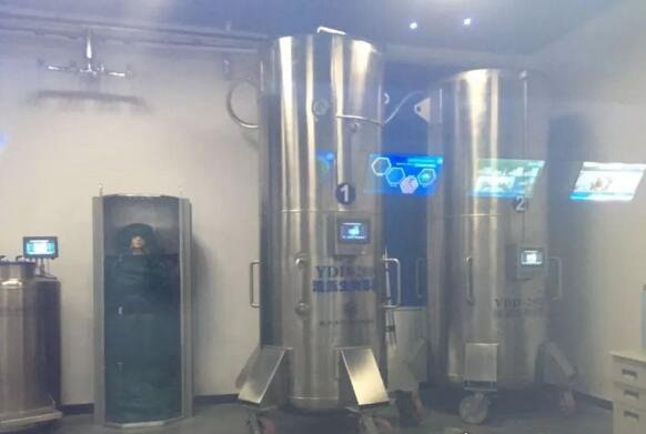 中国第一个冷冻人 展文莲已在等待复活中(冷冻在 196℃液氮罐内)