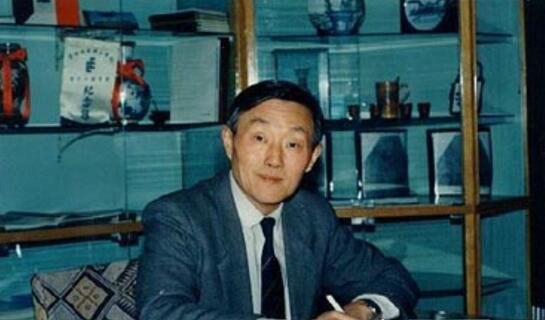 高晓松家世父母背景资料 全家都是清华大学高材生