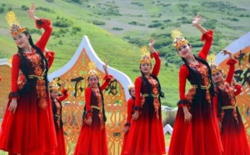 中国教育水平最高的民族 塔塔尔族(人数很少民间作品却很丰富)