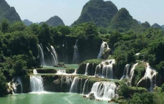亚洲最大的跨国瀑布 德天大瀑布(电视剧《花千骨》取景地)
