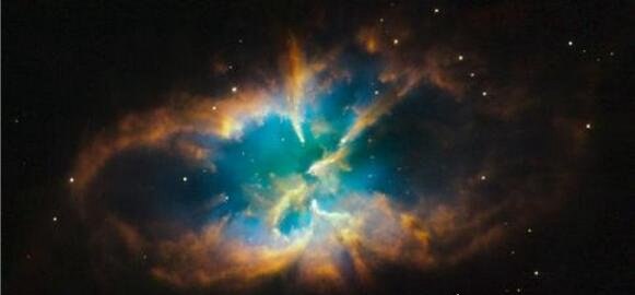 世界上最大的太空望远镜 哈勃望远镜(长4米/重865公斤)