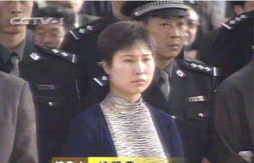 悍匪张君案的关键人物 实际上是4个助纣为虐的重庆女人