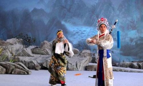 萧何月下追韩信的故事 萧何为刘邦挽留一枚大将