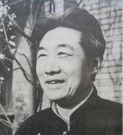 徐悲鸿简介和经典故事 用自己的画来换别人的画收藏
