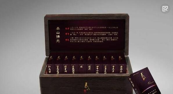 中国十大最贵的香烟 黄鹤楼(大金砖)售价三万元一条