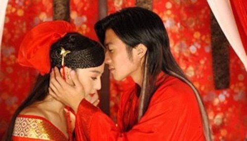 古代洞房花烛 为何新娘要穿开裆裤(第一次为避免女方尴尬)