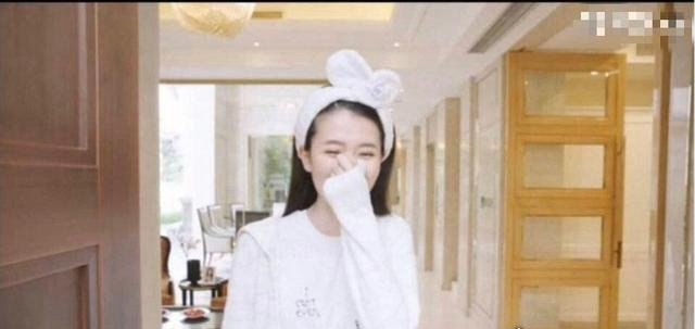 乔欣家里到底干什么的?富二代出生家境殷实(现实版的曲筱绡)