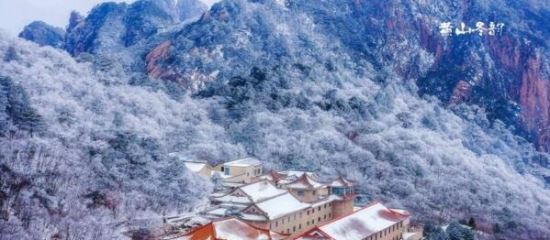 中国四大名山简介 望庐山瀑布一定要去看