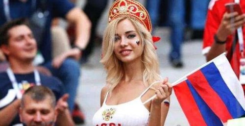 世界杯各国最美女球迷 俄罗斯最美女球迷是成人片艳星