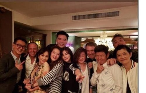 刘嘉玲豪宅开派对 群星云集玩的很嗨(舒淇各种搞怪出镜)