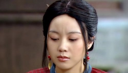 闫妮个人资料简介 闫妮女儿与她长的超像(宛如一对姐妹花)