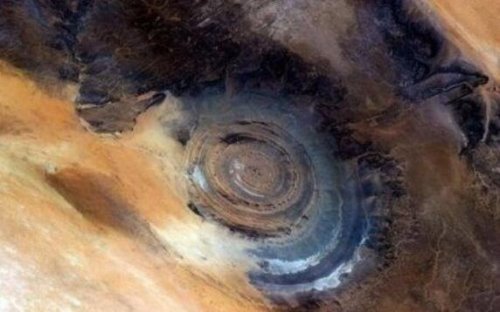 世界上最壮丽地质奇观 撒哈拉之眼(传说中的地狱之门)