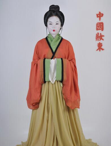 揭开古代留仙裙的真实面纱 实则纱线受潮织成的绉纱裙