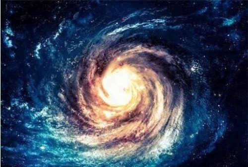 史上最亮超新星 比太阳亮5700亿倍距离地球38亿光年