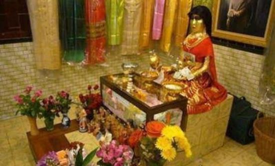 泰国鬼妻娜娜的恐怖故事 妻子死后魂魄陪丈夫身边(凄美又恐怖)