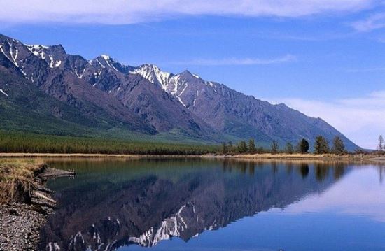 世界十大湖泊排行榜 最大的湖泊是里海(面积37万平方公里)