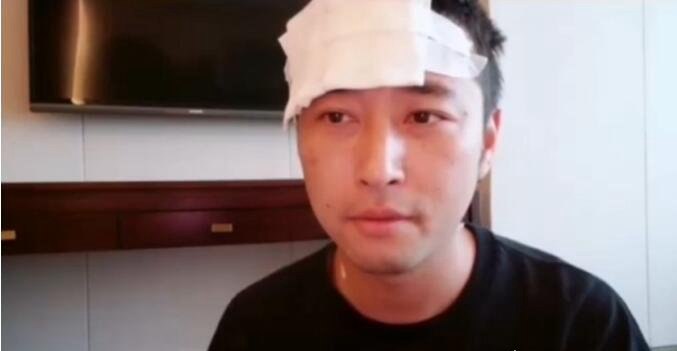 斗鱼高冷男神钱小佳 直播途中被粉丝用酒瓶袭击头部(影响恶劣)