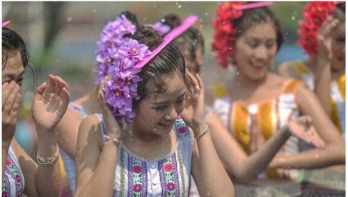 傣族的风俗习惯大盘点 看看除泼水节和竹筒饭外你还知道哪些