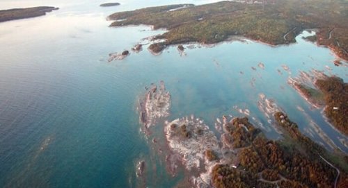 世界十大湖泊排行榜 最大的湖泊是里海(面积37万平方公里)