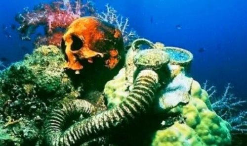 世界上最恐怖的湖泊 特鲁克泻湖(水下墓地)