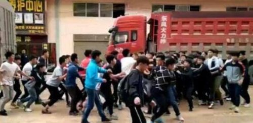 上海十大最乱学校介绍 集结全市最差学生进行打架斗殴