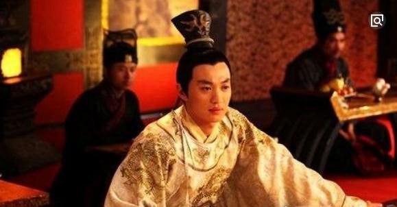 后周世祖郭威传位给干儿子柴荣 周世宗弃商从戎(随干爹打江山)