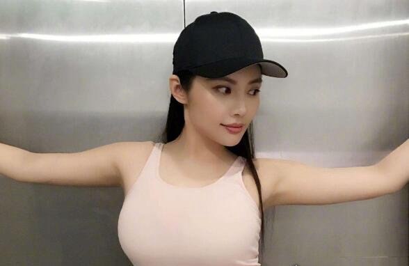 徐冬冬回应敲门怒怼造谣者 三个质问让其成了缩头乌龟