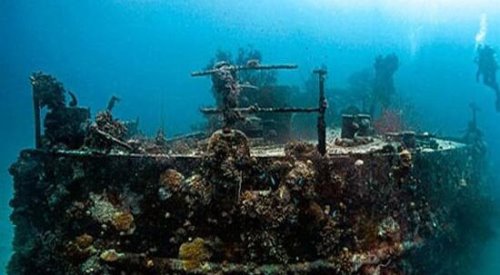 世界上最恐怖的湖泊 特鲁克泻湖(水下墓地)
