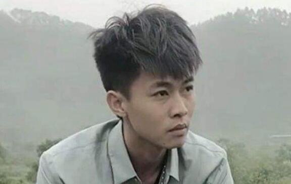 快手许华升怎么火的?拍短视频从草根逆袭为有钱人(白手起家)