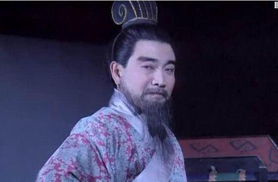 历史上孔融弑母是真的吗 背上不孝罪名被曹操杀害(假的)