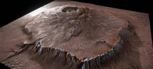 火星表面最高的火山 奥林帕斯火山高26公里(地球最高峰的3倍)