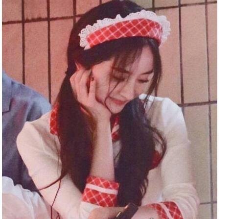 杨幂双马尾女仆装 秒变青春美少女(被称为最美豆腐西施)
