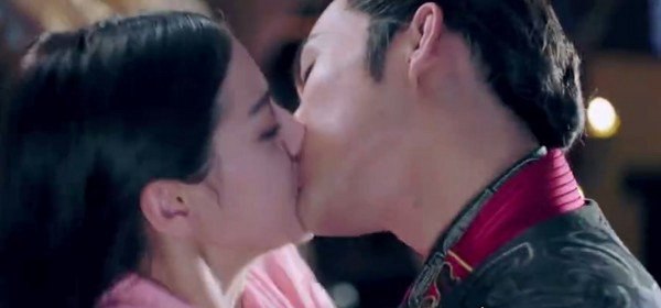 迪丽热巴三部曲不雅视频真相 根本不是热巴(网友不瞎)